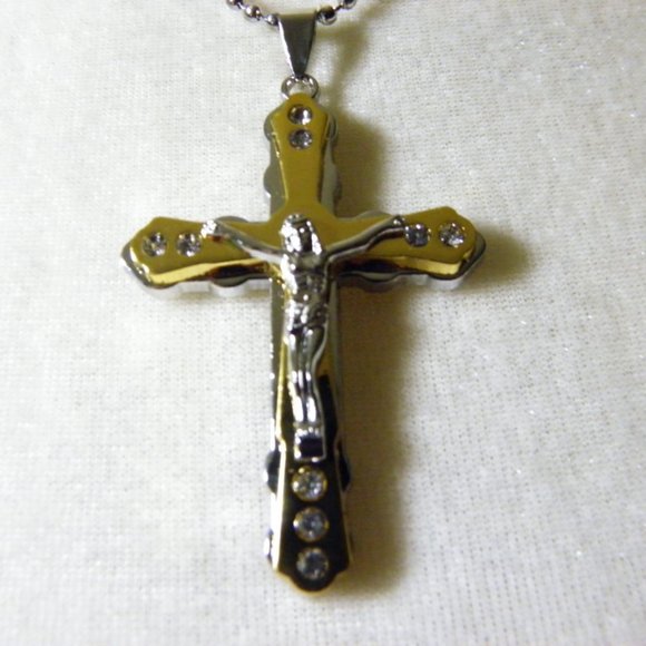 Classic Unisex Two tone Cross Pendant - Picture 10 of 12